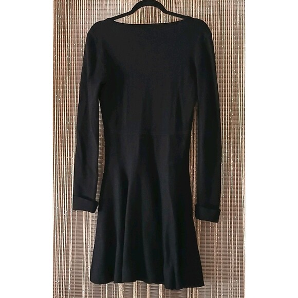 BCBG MaxAzria V-neck Black Dress Large Fit & Flare Travel Minimist LBD Stretch - Picture 3 of 10